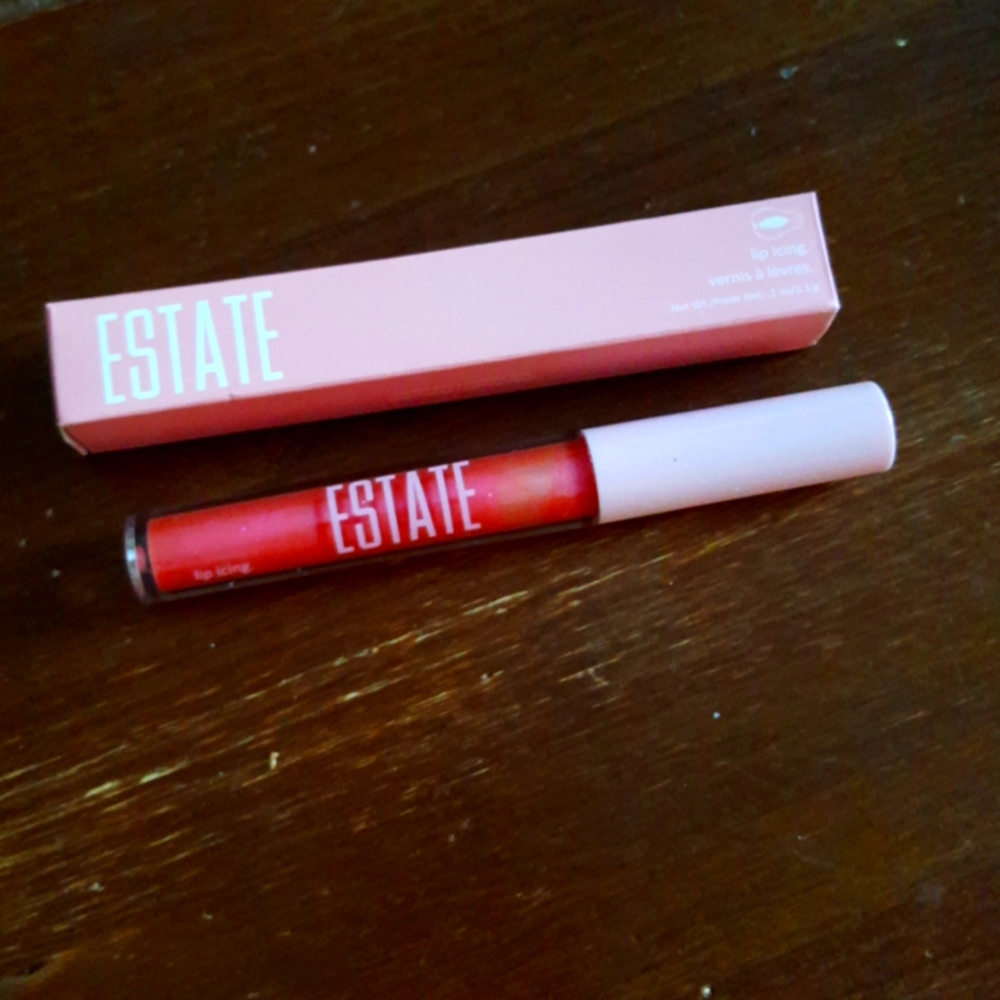 ESTATE LIP ICING in shade of Goodie